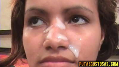 ក្មេងស្រីបឺតមាត់